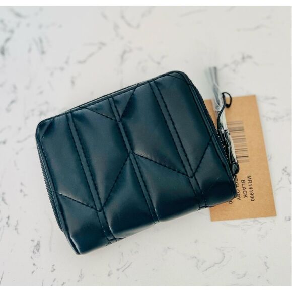 Steve Madden Wallet BGlory Black BiFold Snap Quilted CC Holder MR141900 - Picture 3 of 3